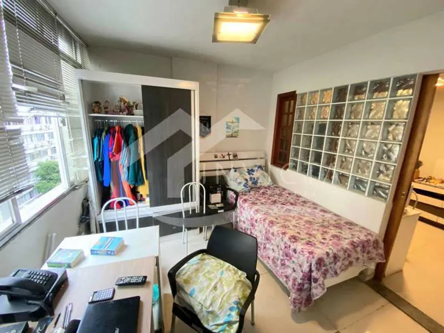 Foto 1 de Kitnet com 1 Quarto à venda, 35m² em Copacabana, Rio de Janeiro