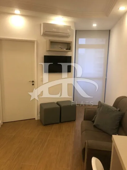 Foto 1 de Flat com 1 Quarto para alugar, 37m² em Moema, São Paulo