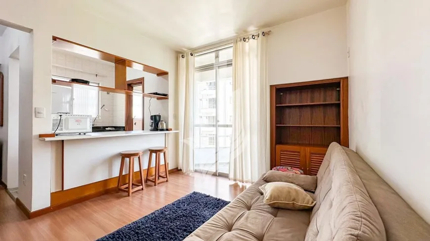 Foto 1 de Apartamento com 1 Quarto para alugar, 62m² em Victor Konder, Blumenau