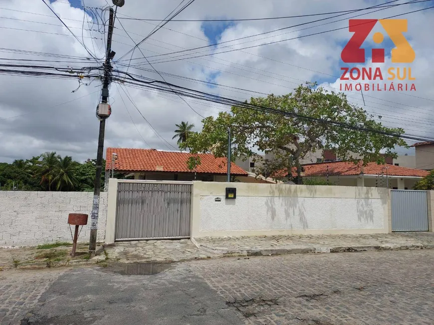 Foto 1 de Casa com 4 Quartos à venda, 267m² em Jardim Cidade Universitária, João Pessoa