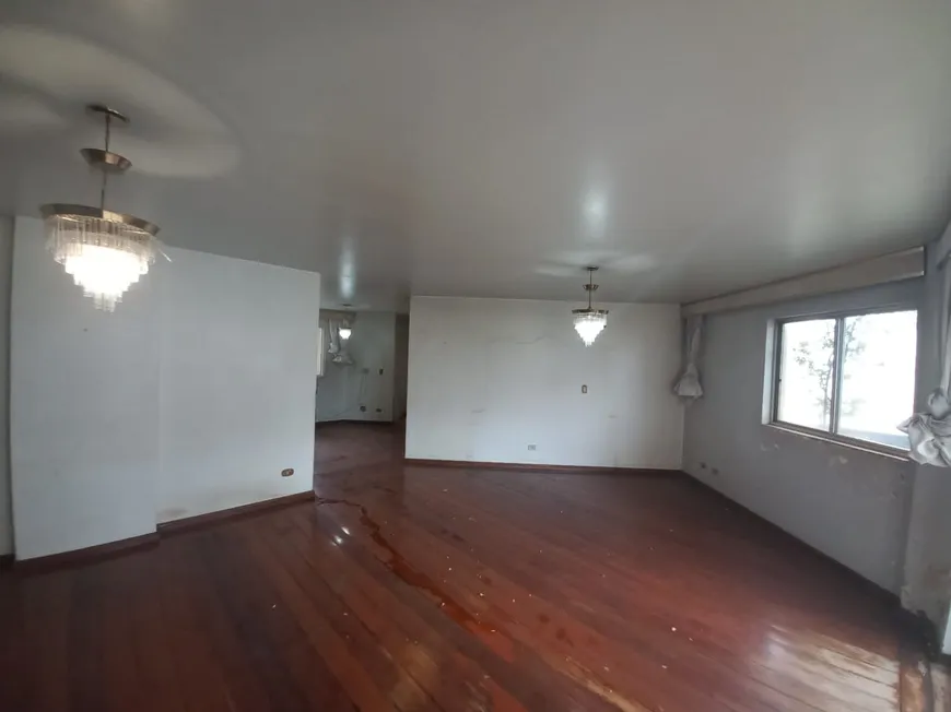 Foto 1 de Apartamento com 4 Quartos à venda, 200m² em Setor Oeste, Goiânia