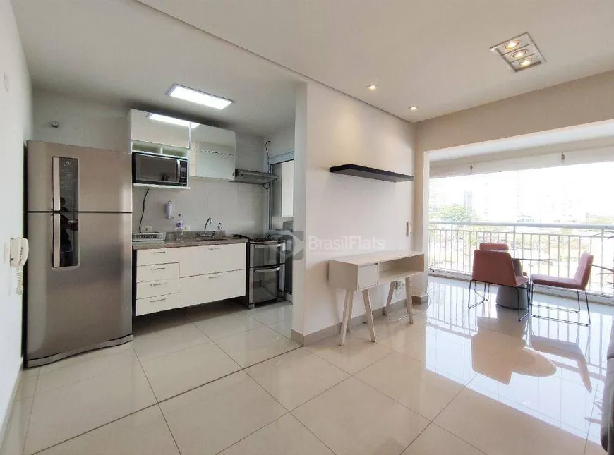 Foto 1 de Flat com 1 Quarto para venda ou aluguel, 54m² em Brooklin, São Paulo