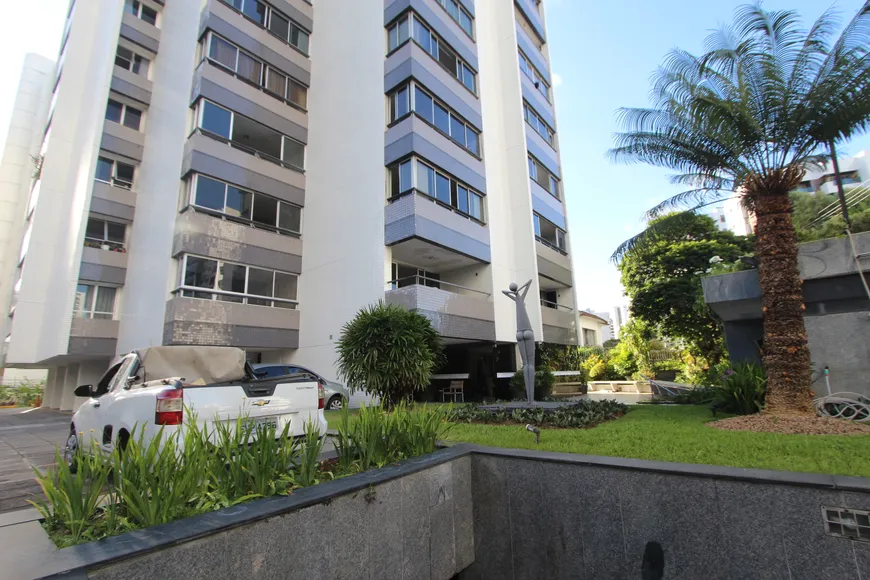 Foto 1 de Apartamento com 3 Quartos à venda, 150m² em Graças, Recife