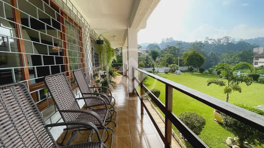 Foto 1 de Casa com 5 Quartos à venda, 343m² em Jardim Cascata, Teresópolis