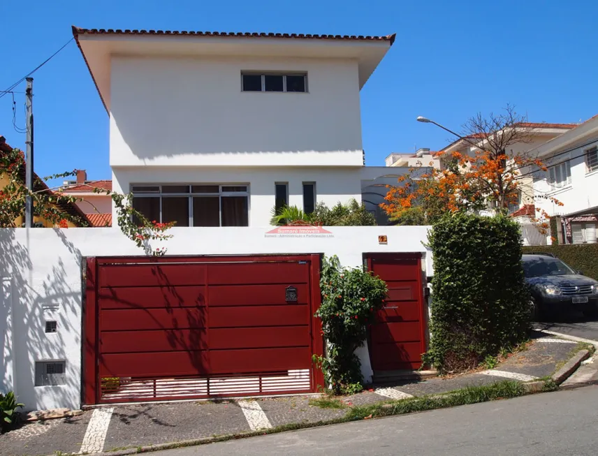 Foto 1 de Sobrado com 3 Quartos à venda, 301m² em Sumaré, São Paulo