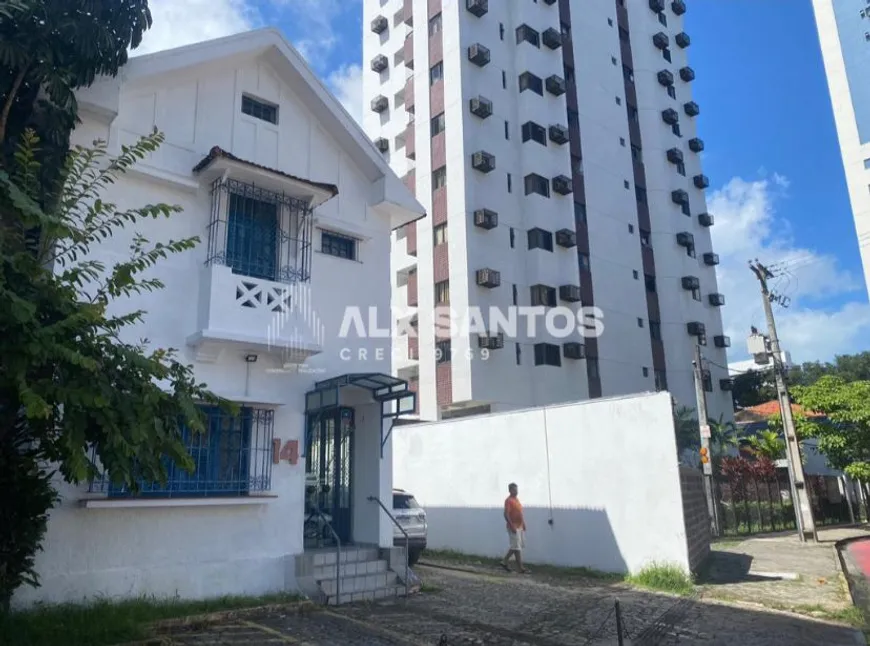 Foto 1 de Casa com 17 Quartos à venda, 378m² em Graças, Recife