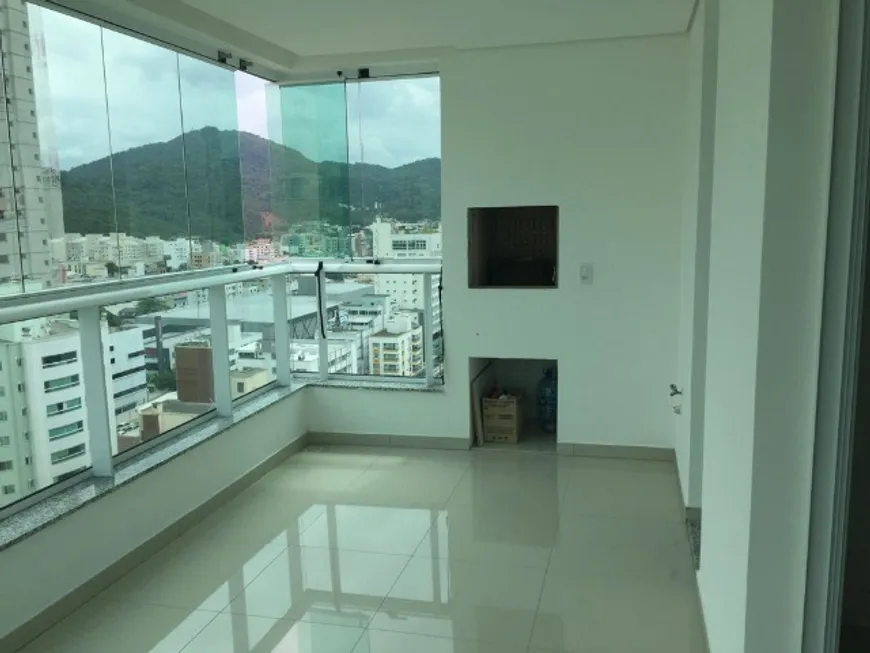 Foto 1 de Apartamento com 3 Quartos à venda, 125m² em Centro, Balneário Camboriú