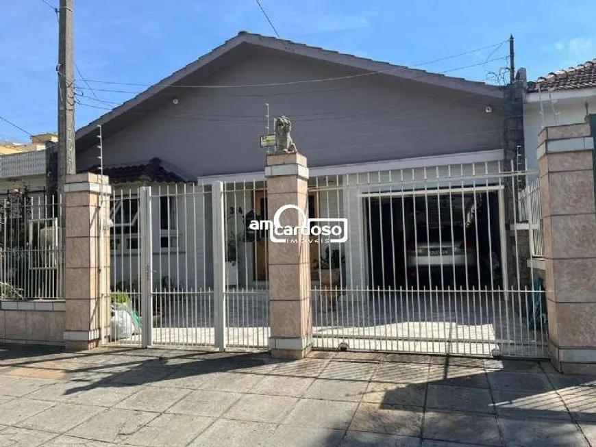 Foto 1 de Casa com 3 Quartos à venda, 17m² em São Sebastião, Porto Alegre