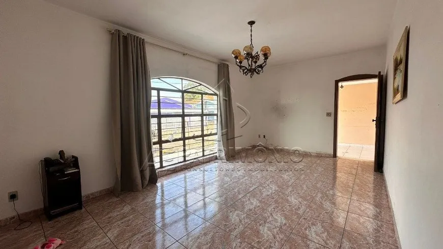 Foto 1 de Casa com 2 Quartos à venda, 173m² em Vila Elza, Sorocaba