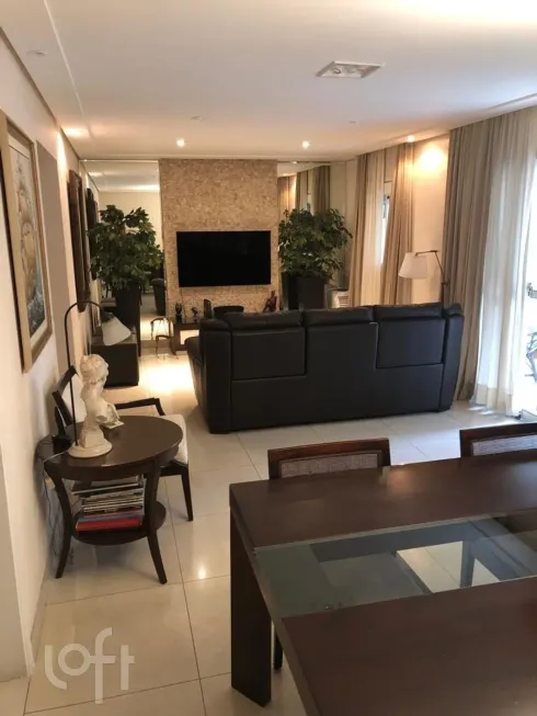 Foto 1 de Apartamento com 3 Quartos à venda, 140m² em Itaim Bibi, São Paulo