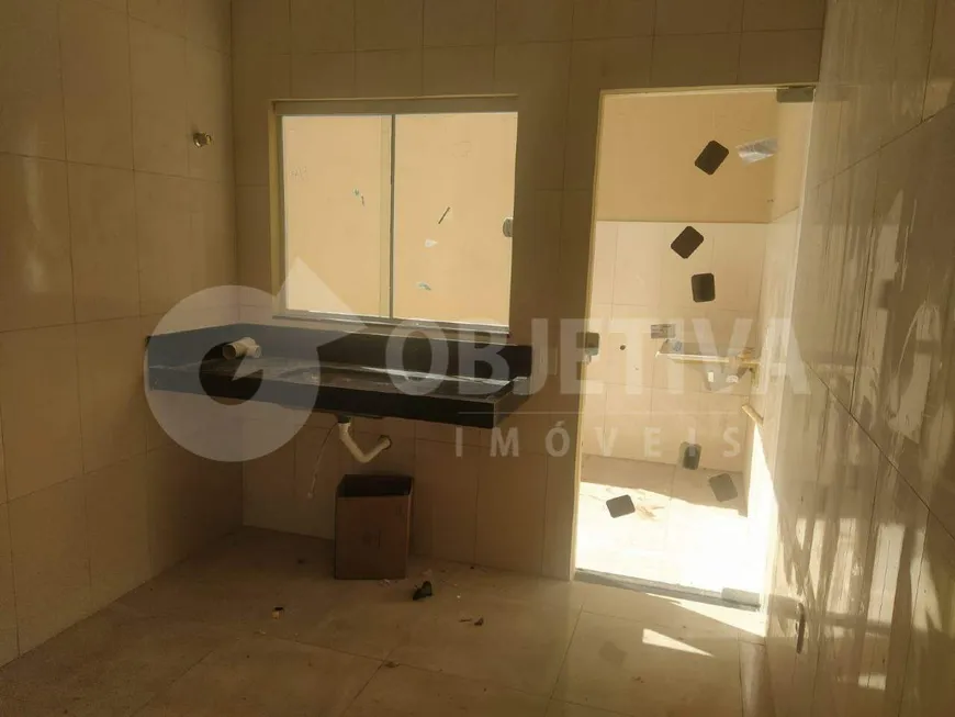 Foto 1 de Casa com 2 Quartos à venda, 80m² em Gravatás, Uberlândia