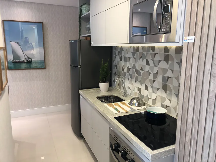 Foto 1 de Apartamento com 2 Quartos à venda, 31m² em Costa Azul, Salvador