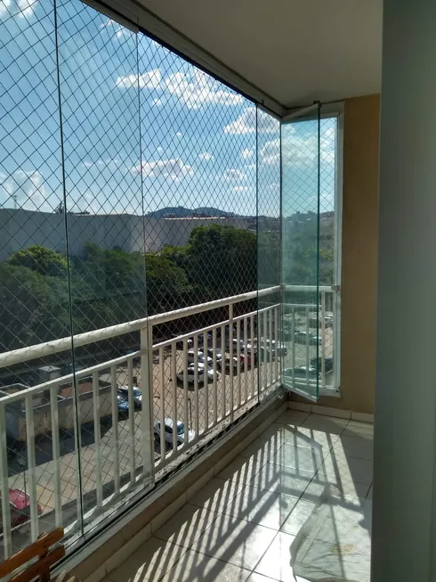 Foto 1 de Apartamento com 2 Quartos à venda, 72m² em Jardim Tupanci, Barueri