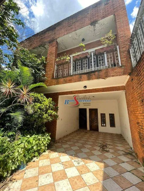 Foto 1 de Sobrado com 4 Quartos à venda, 450m² em Tatuapé, São Paulo