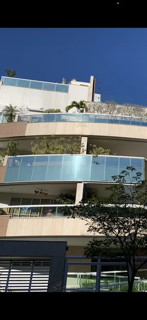 Foto 1 de Apartamento com 4 Quartos à venda, 215m² em Jardim Oceanico, Rio de Janeiro