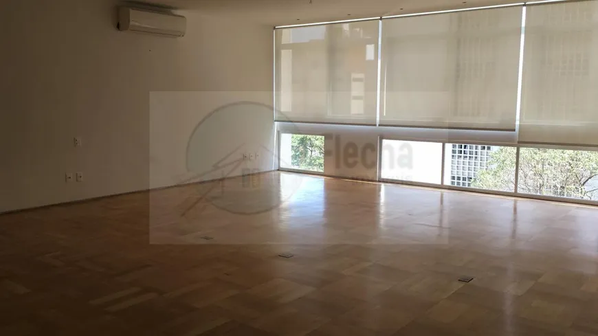 Foto 1 de Apartamento com 2 Quartos para alugar, 200m² em Jardins, São Paulo