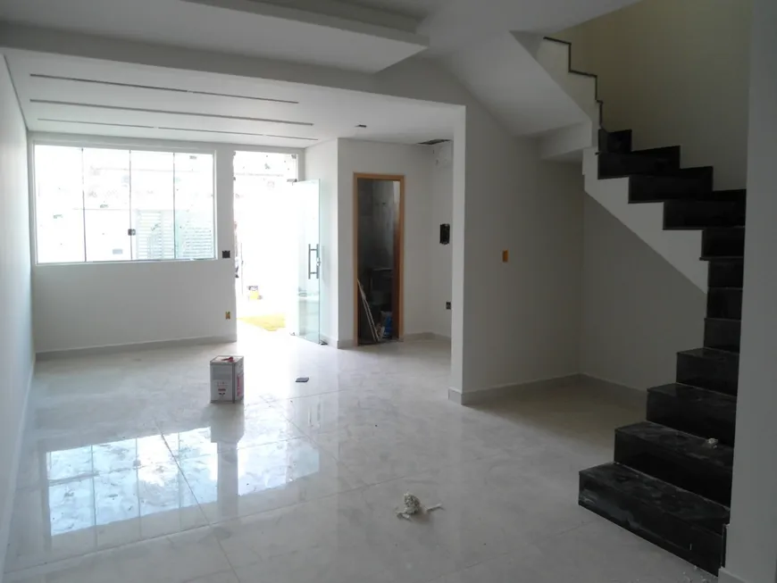 Foto 1 de Casa com 3 Quartos à venda, 105m² em Santa Amélia, Belo Horizonte