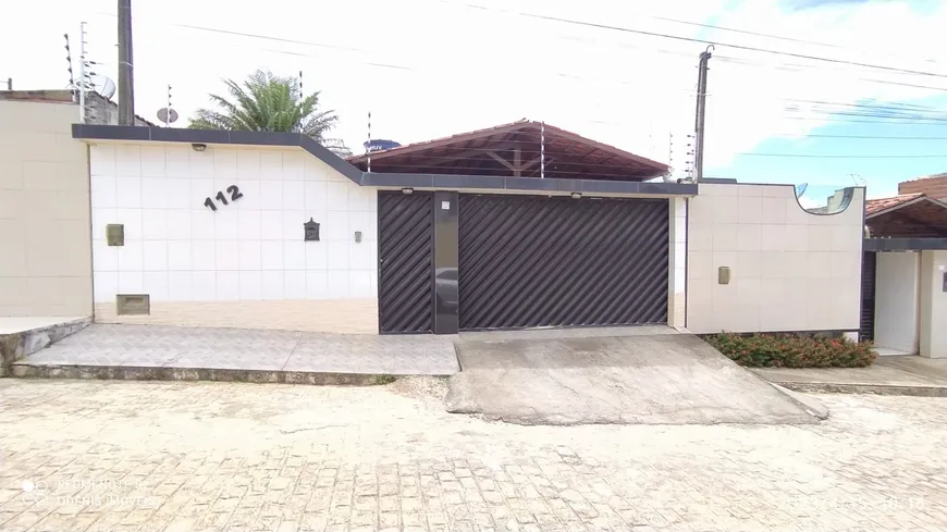 Foto 1 de Casa com 3 Quartos à venda, 147m² em MARIA AUXILIADORA, Caruaru