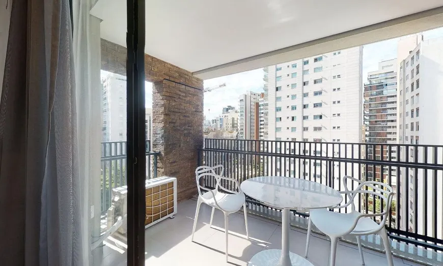 Foto 1 de Apartamento com 1 Quarto para alugar, 32m² em Vila Nova Conceição, São Paulo