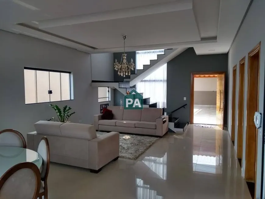 Foto 1 de Casa com 5 Quartos à venda, 350m² em Parque Vivaldi Leite Ribeiro, Poços de Caldas