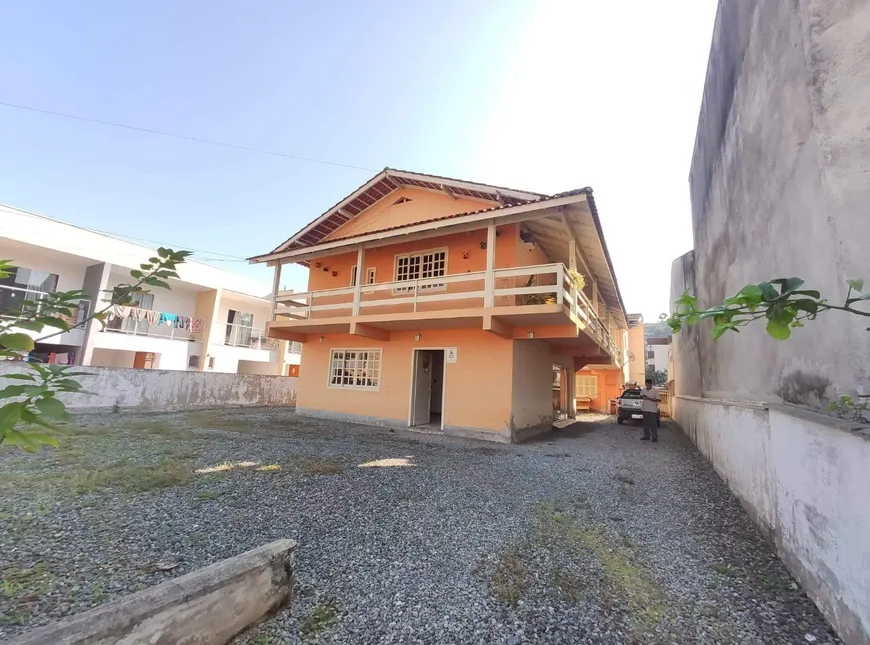 Foto 1 de Casa com 3 Quartos à venda, 264m² em Guarani, Brusque