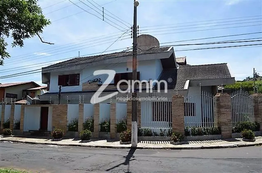 Foto 1 de Sobrado com 4 Quartos à venda, 400m² em Jardim Chapadão, Campinas