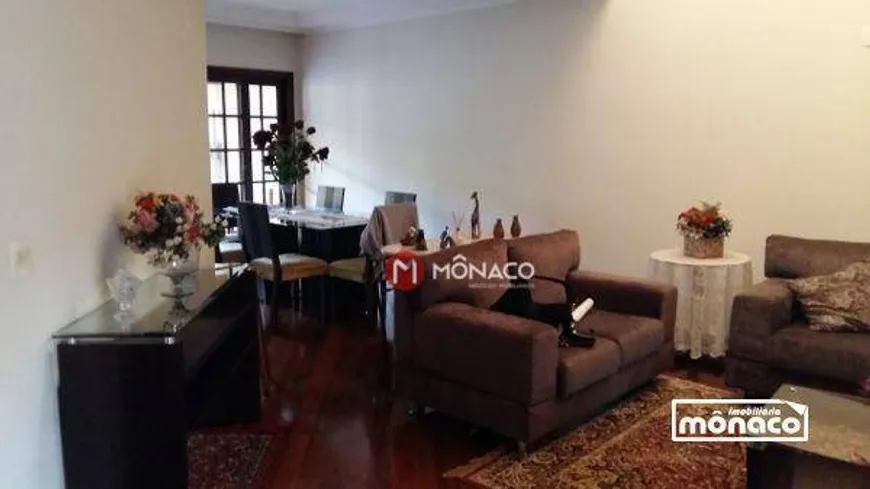 Foto 1 de Sobrado com 3 Quartos à venda, 312m² em Aurora, Londrina