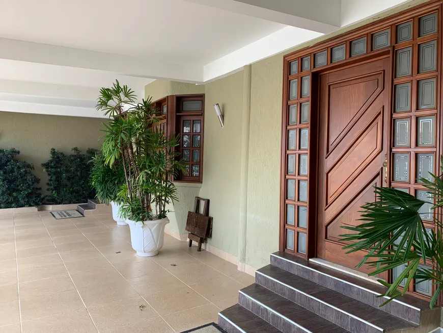 Foto 1 de Casa com 3 Quartos à venda, 455m² em Jardim América, Goiânia