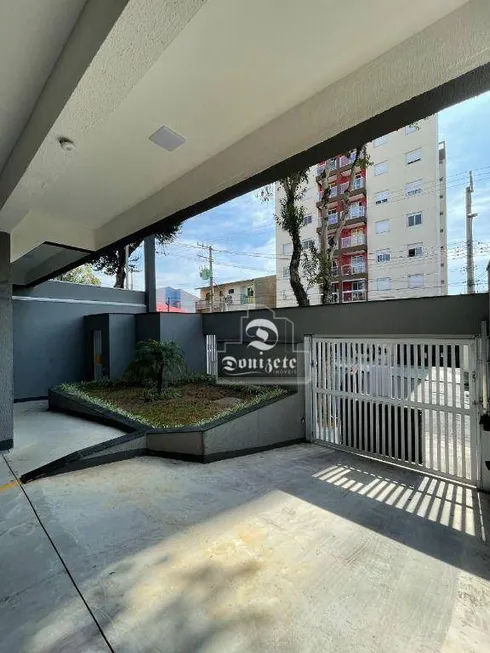 Foto 1 de Casa de Condomínio com 2 Quartos à venda, 86m² em Vila Curuçá, Santo André