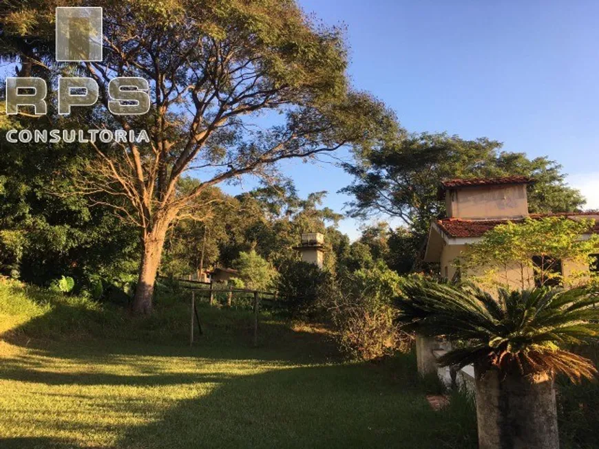 Foto 1 de Fazenda/Sítio com 2 Quartos à venda, 700m² em Boa Vista, Atibaia