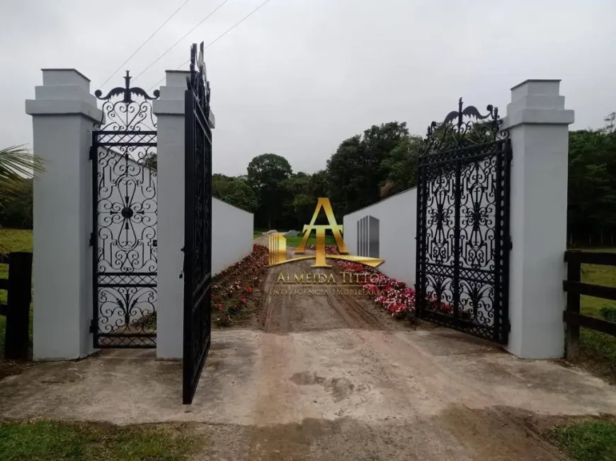 Foto 1 de Fazenda/Sítio com 4 Quartos à venda, 300m² em Centro, Registro