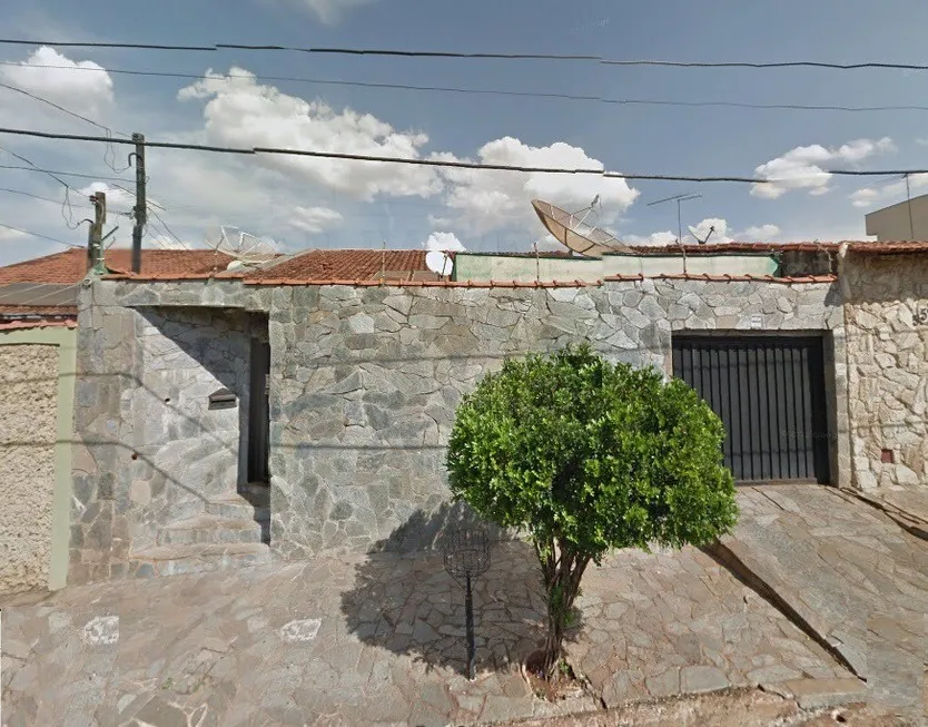 Foto 1 de Casa com 3 Quartos à venda, 198m² em Residencial e Comercial Palmares, Ribeirão Preto