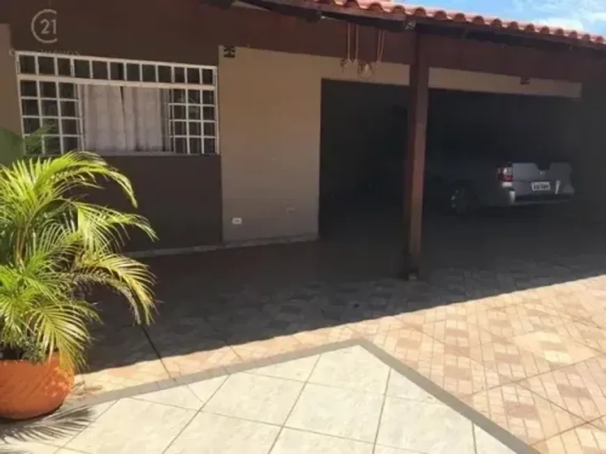 Foto 1 de Casa com 3 Quartos à venda, 166m² em Canudos, Belém