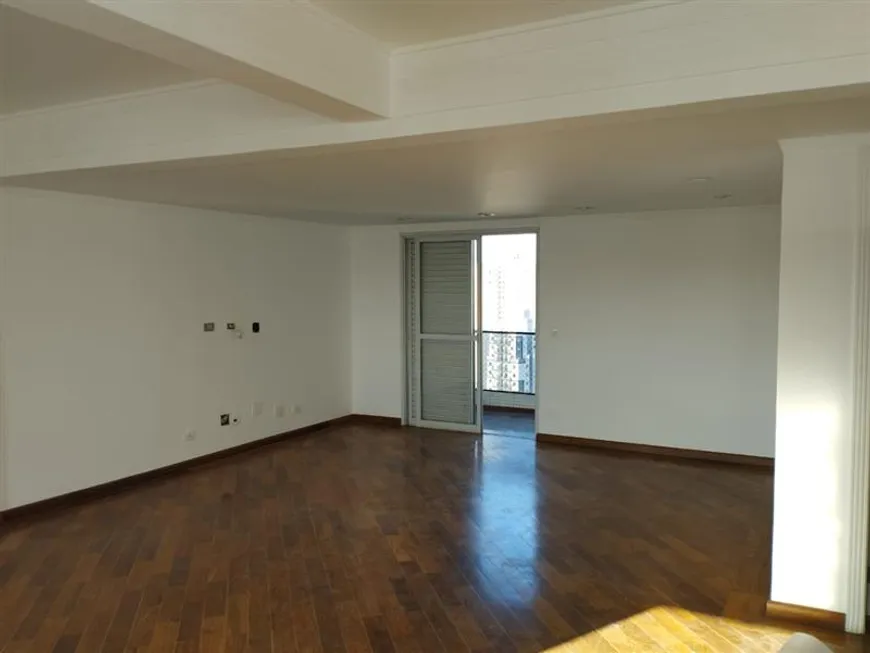 Foto 1 de Apartamento com 3 Quartos para venda ou aluguel, 250m² em Vila Pauliceia, São Paulo