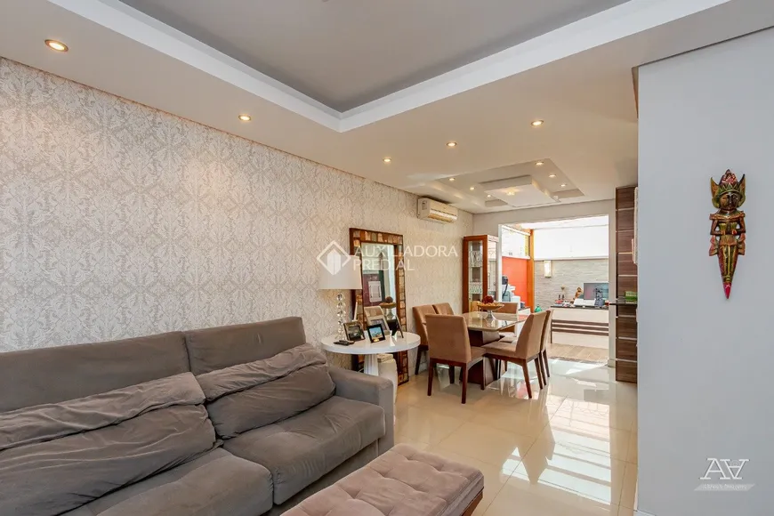 Foto 1 de Casa de Condomínio com 2 Quartos à venda, 133m² em Marechal Rondon, Canoas