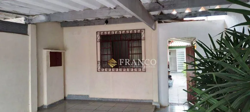 Foto 1 de Casa com 4 Quartos à venda, 170m² em Parque Aeroporto, Taubaté