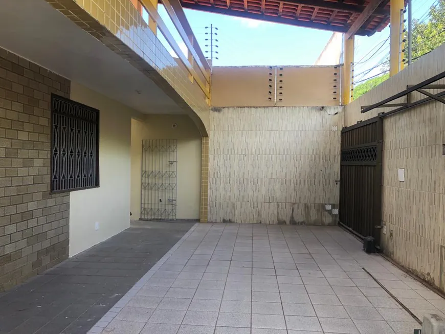 Foto 1 de Sobrado com 6 Quartos para venda ou aluguel, 400m² em Planalto Vinhais II, São Luís