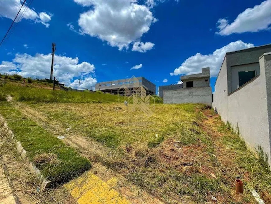 Foto 1 de Lote/Terreno à venda, 326m² em Residencial Jardins da Catalunha, Atibaia