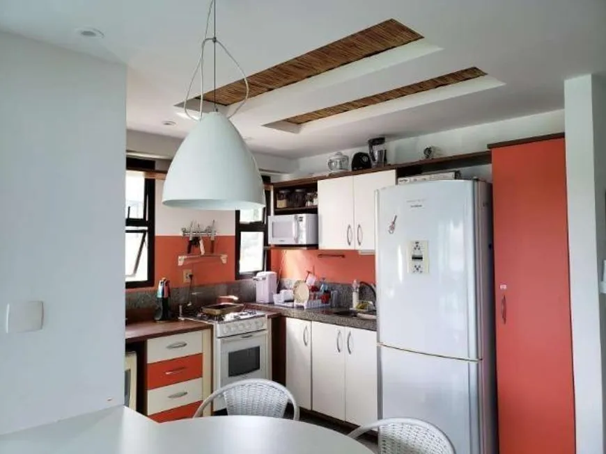 Foto 1 de Apartamento com 3 Quartos à venda, 104m² em Condomínio Porto Real Resort, Mangaratiba