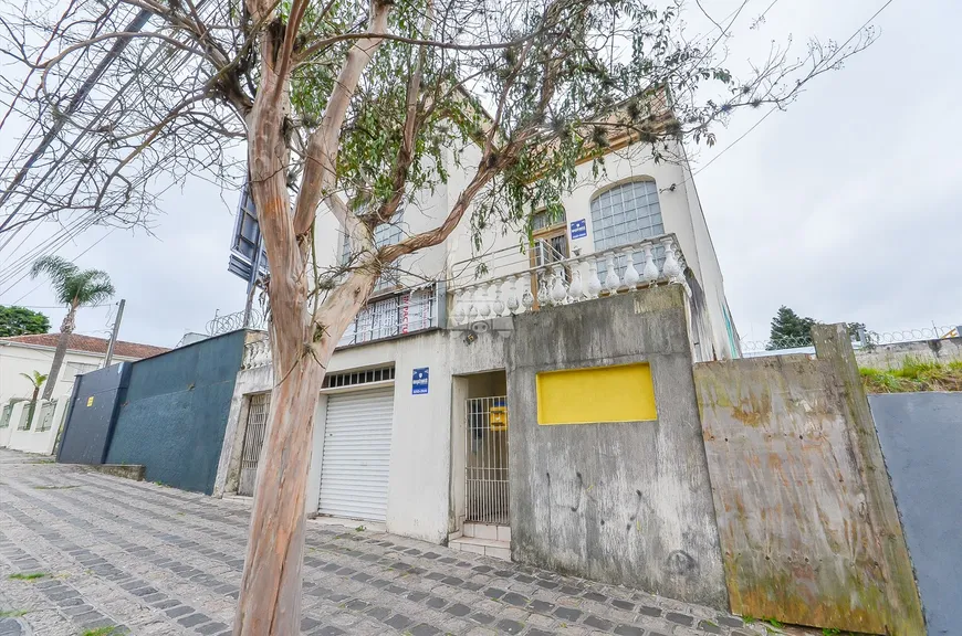 Foto 1 de Casa com 2 Quartos à venda, 98m² em Rebouças, Curitiba