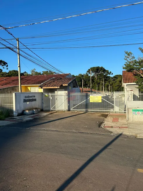 Foto 1 de Casa com 2 Quartos à venda, 70m² em Jardim Montreal, São José dos Pinhais