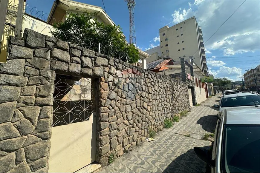Foto 1 de Casa com 3 Quartos à venda, 362m² em Santa Catarina, Juiz de Fora