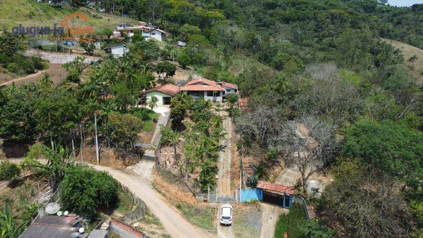 Foto 1 de Fazenda/Sítio com 3 Quartos à venda, 200m² em Buquirinha, São José dos Campos