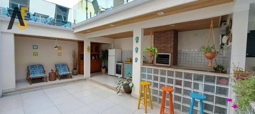 Foto 1 de Casa com 3 Quartos à venda, 292m² em Freguesia- Jacarepaguá, Rio de Janeiro