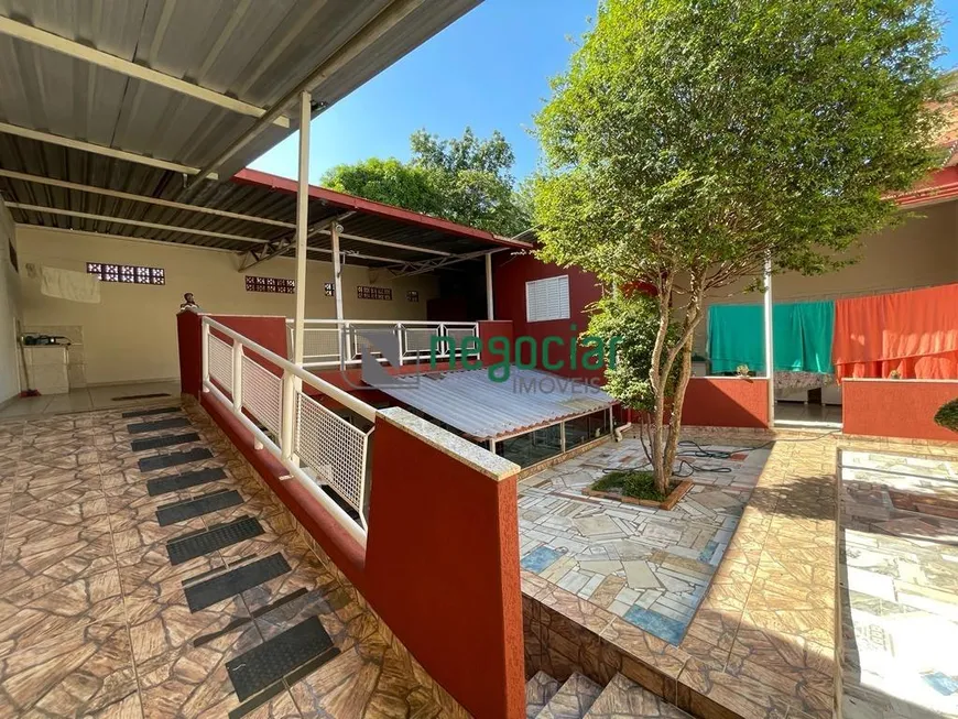 Foto 1 de Casa com 3 Quartos à venda, 160m² em Santa Fé, Betim