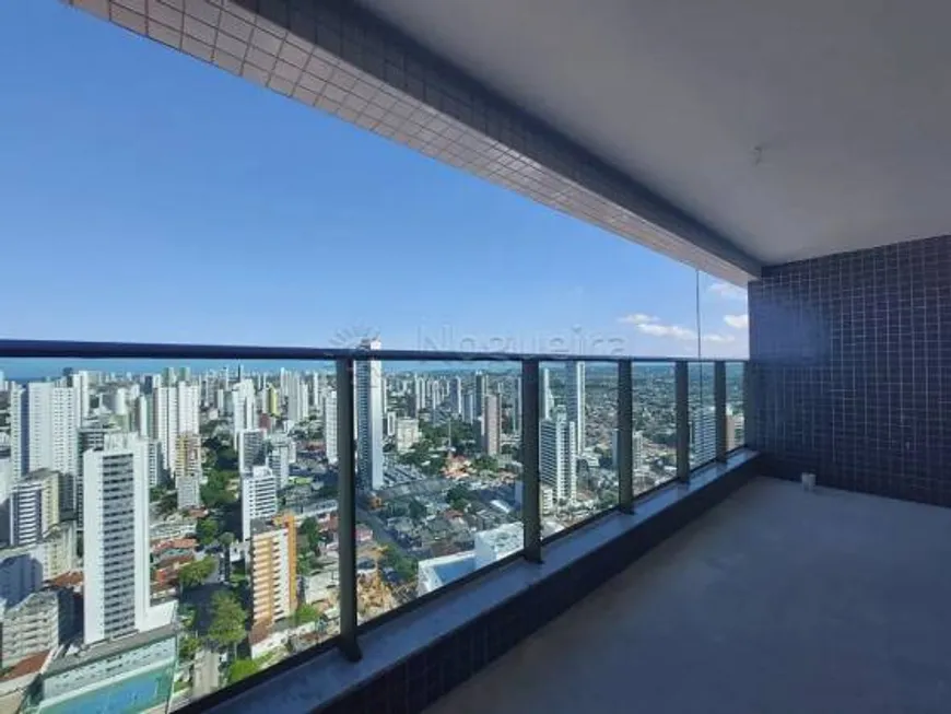 Foto 1 de Apartamento com 4 Quartos à venda, 123m² em Madalena, Recife