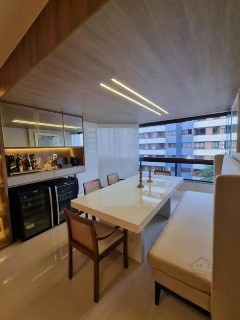 Foto 1 de Apartamento com 3 Quartos à venda, 130m² em Caminho Das Árvores, Salvador