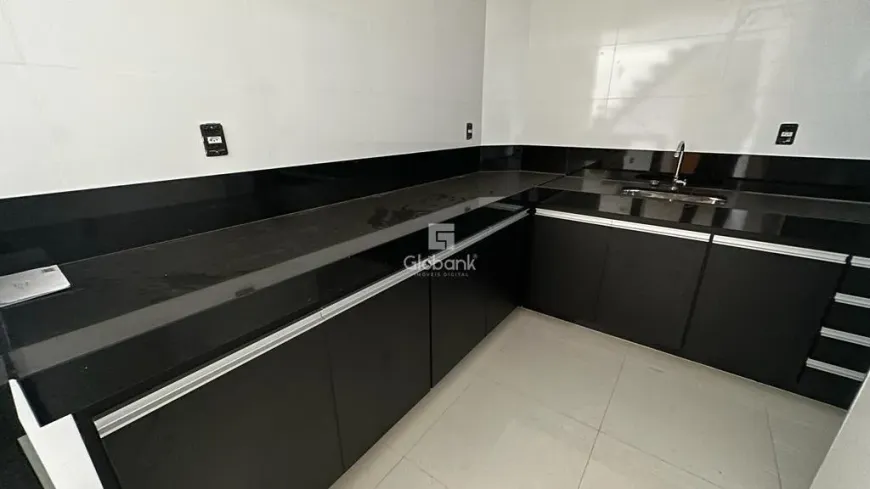 Foto 1 de Cobertura com 3 Quartos para alugar, 201m² em Ibituruna, Montes Claros