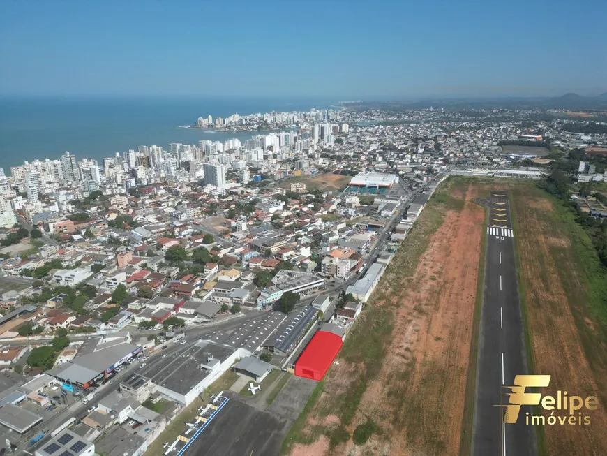 Foto 1 de Galpão/Depósito/Armazém para alugar, 670m² em Aeroporto, Guarapari