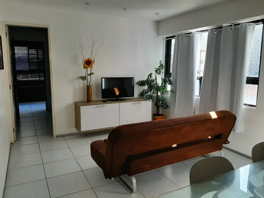 Foto 1 de Apartamento com 1 Quarto para alugar, 30m² em Boa Viagem, Recife